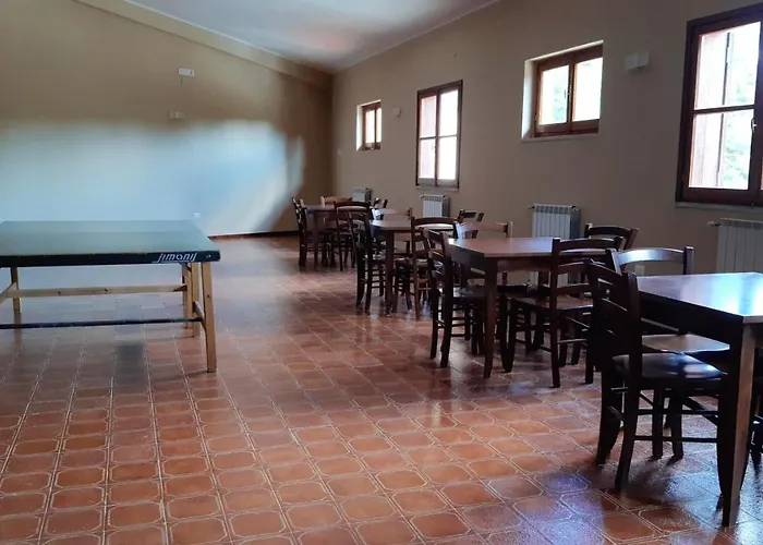 Mountain View With Garden, * ロッカラーゾ